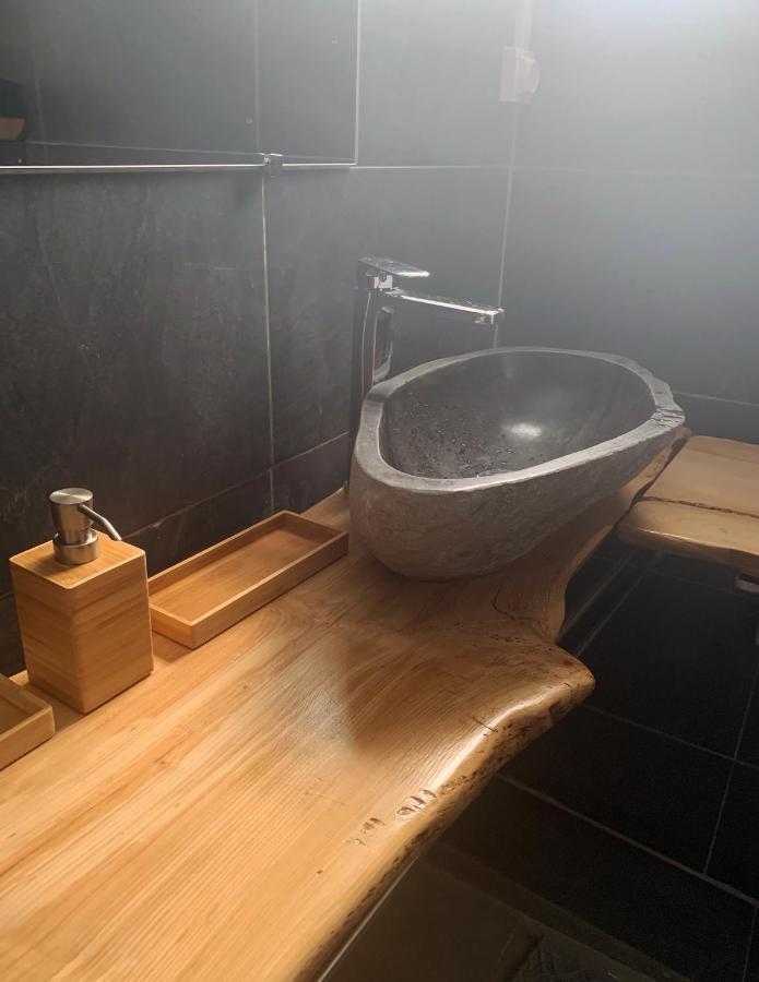 Lelaleu Apartment แซ็งต์-เลอ ภายนอก รูปภาพ