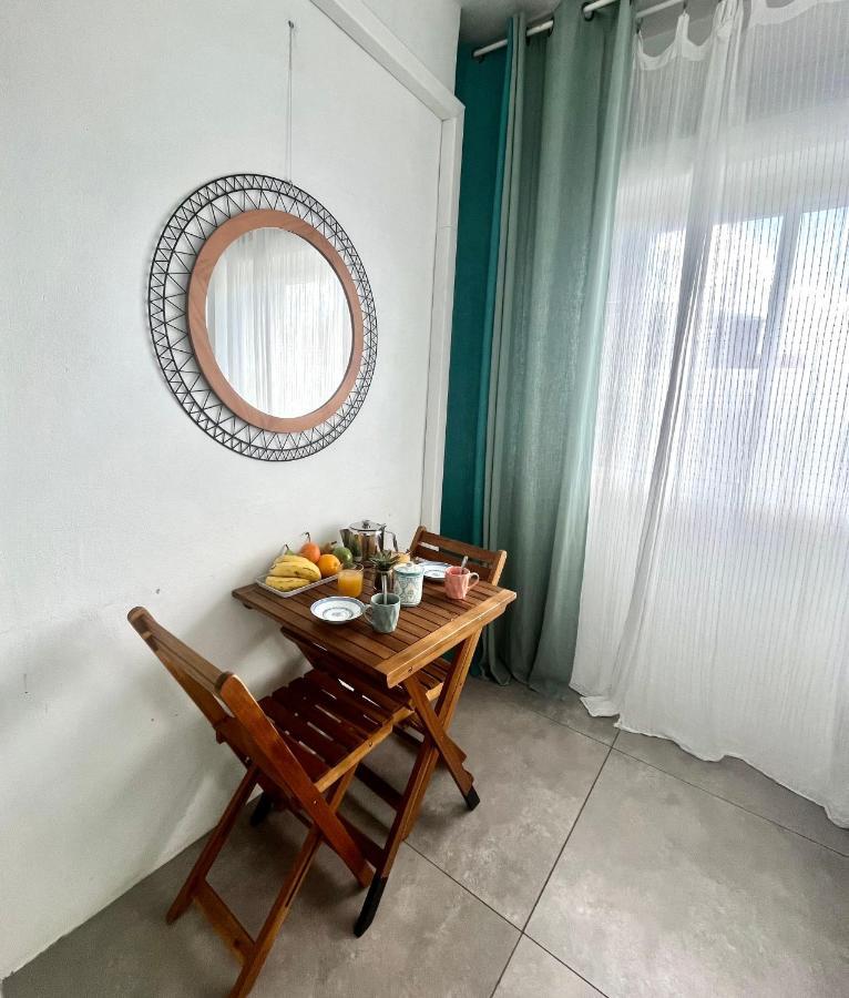 Lelaleu Apartment แซ็งต์-เลอ ภายนอก รูปภาพ