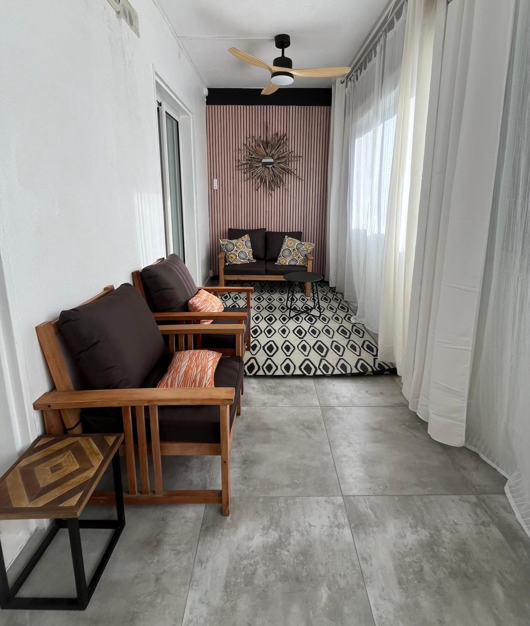 Lelaleu Apartment แซ็งต์-เลอ ภายนอก รูปภาพ