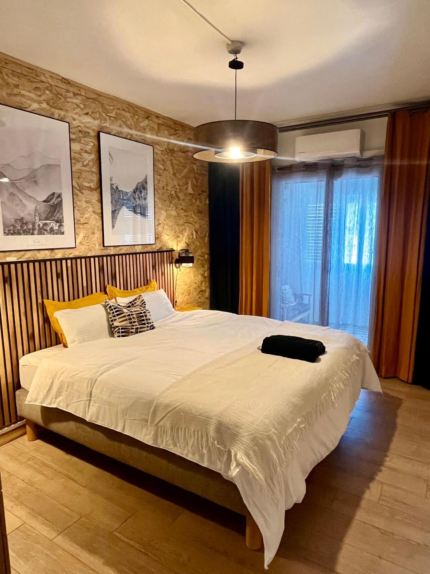 Lelaleu Apartment แซ็งต์-เลอ ภายนอก รูปภาพ